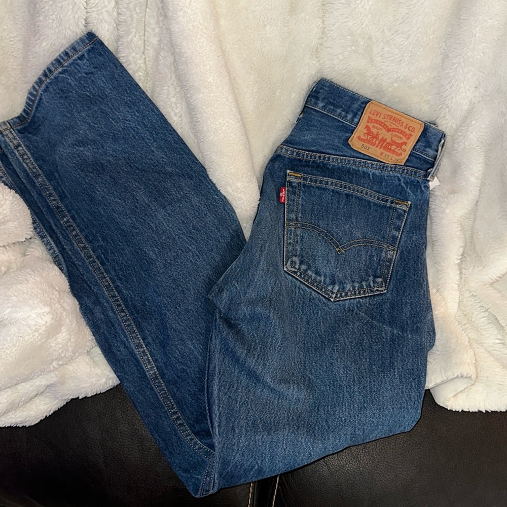 Levi’s 501 medium wash